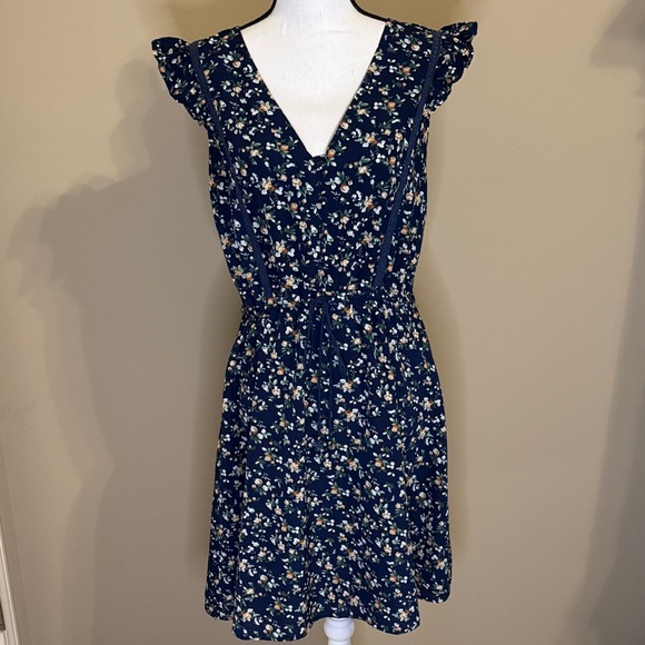 Everly Dresses & Skirts - Everly Navy Floral Mini Dress